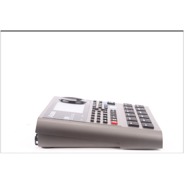 ALESIS SR-18 automat perkusyjny - obrazek 2